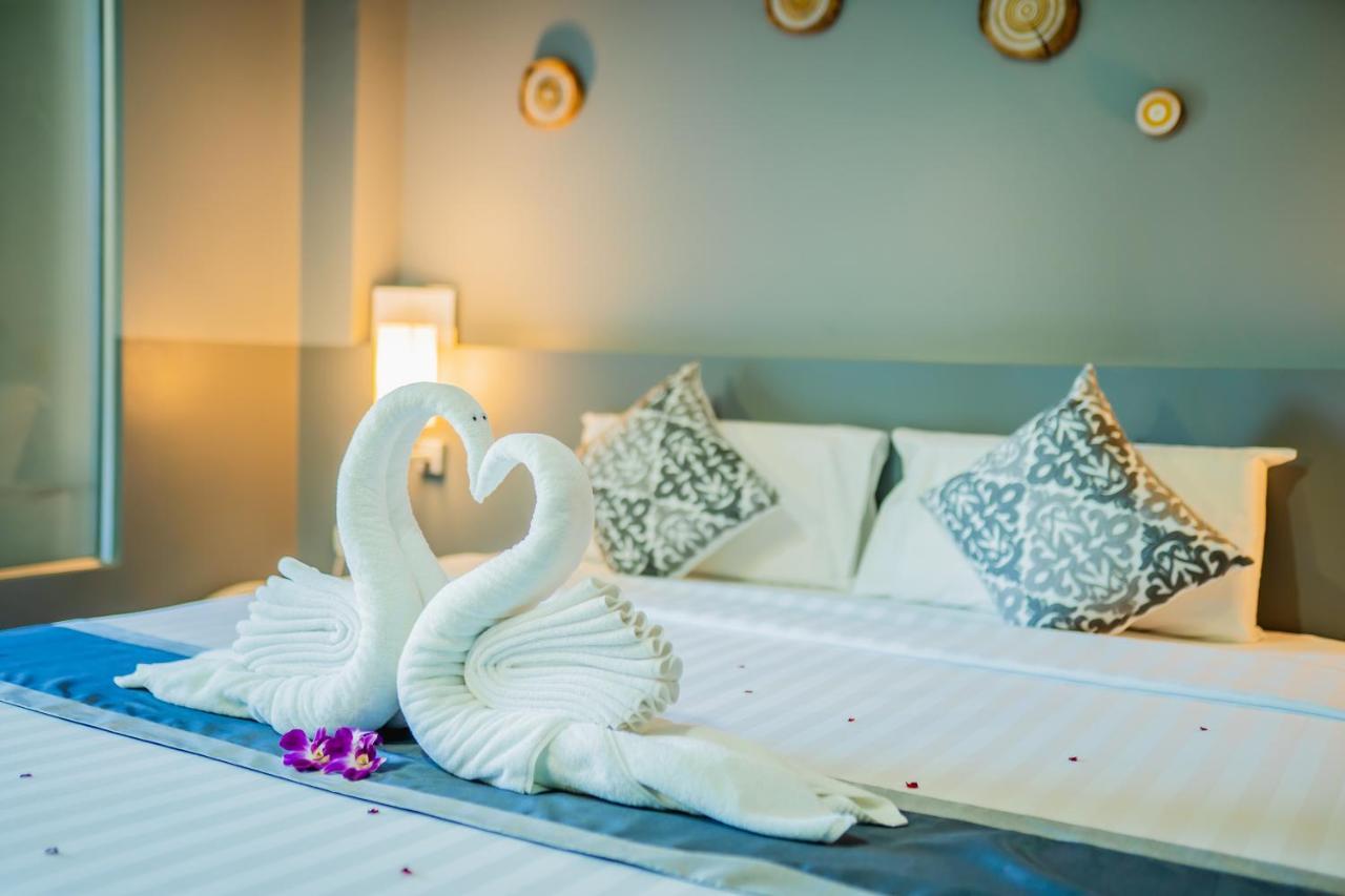 The Rubber Hotel Phuket Thalang Bagian luar foto