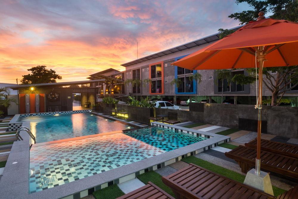 The Rubber Hotel Phuket Thalang Bagian luar foto